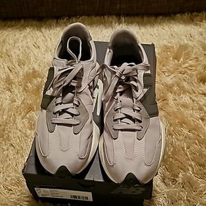 New Balance Grey Size 8.5 men